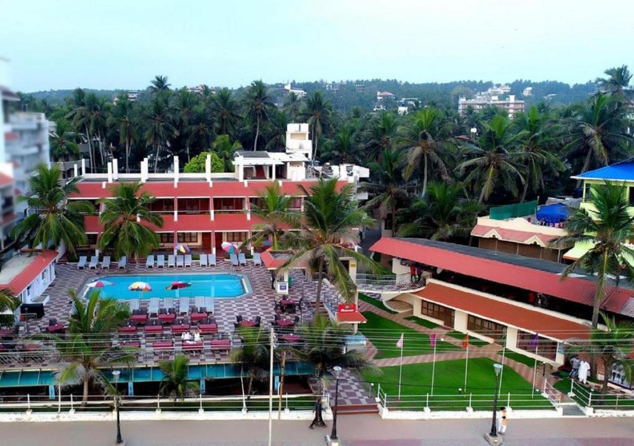 Seaface Beach Resort Kovalam Exteriör bild