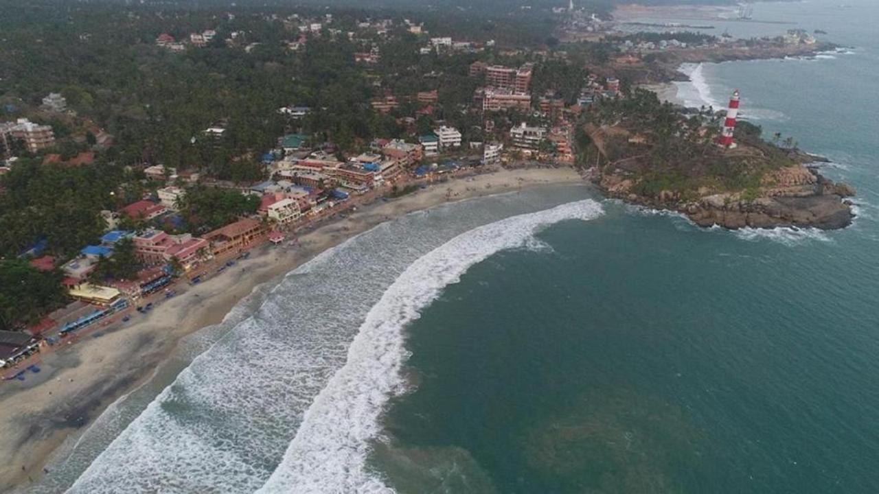 Seaface Beach Resort Kovalam Exteriör bild